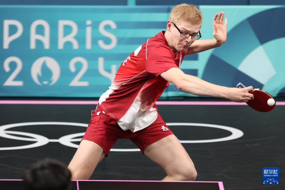 队贡献了一 队贡献了一