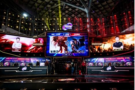 泛人群中的 泛人群中的